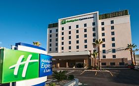 Holiday Inn Express Suites Chihuahua Juventud