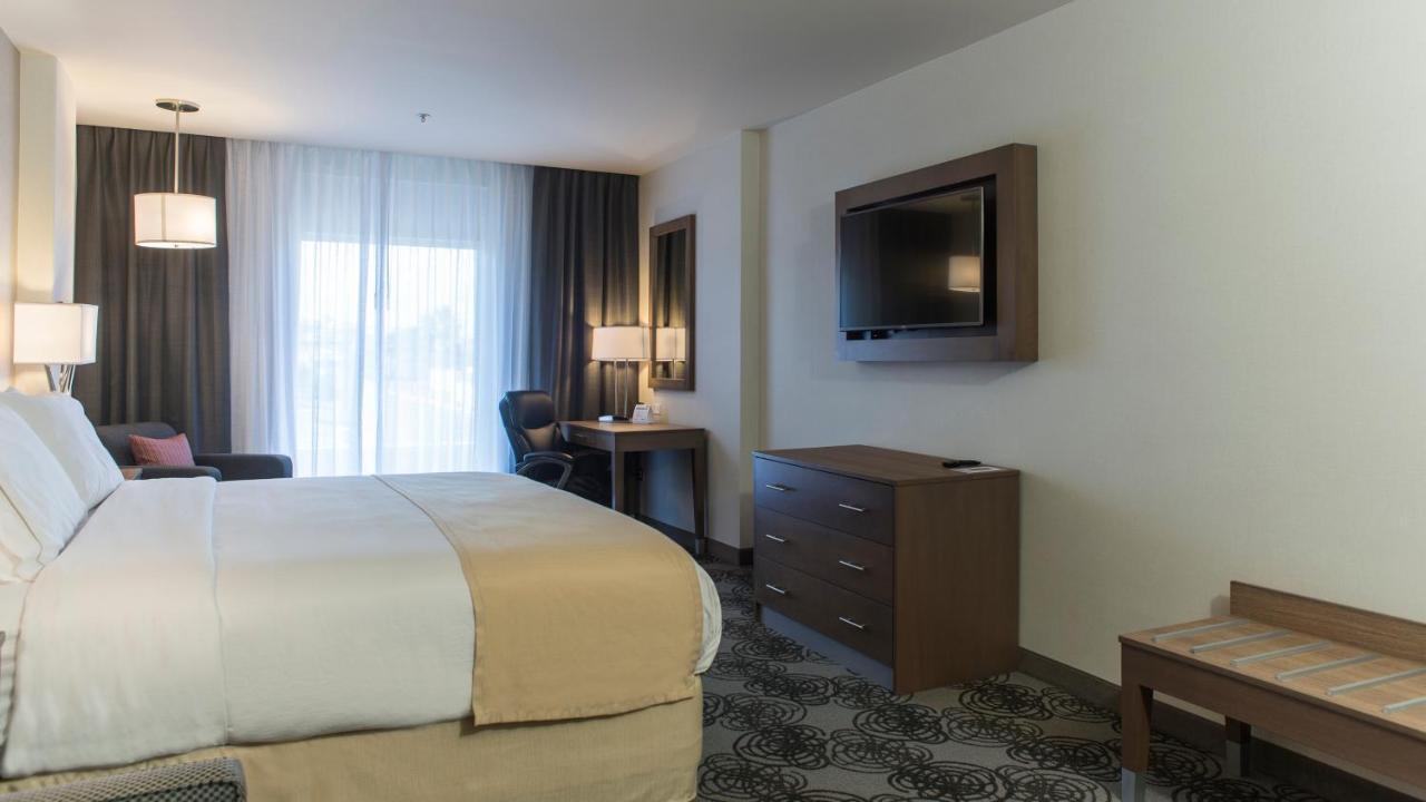 Holiday Inn Express & Suites Chihuahua Juventud By Ihg Exterior foto