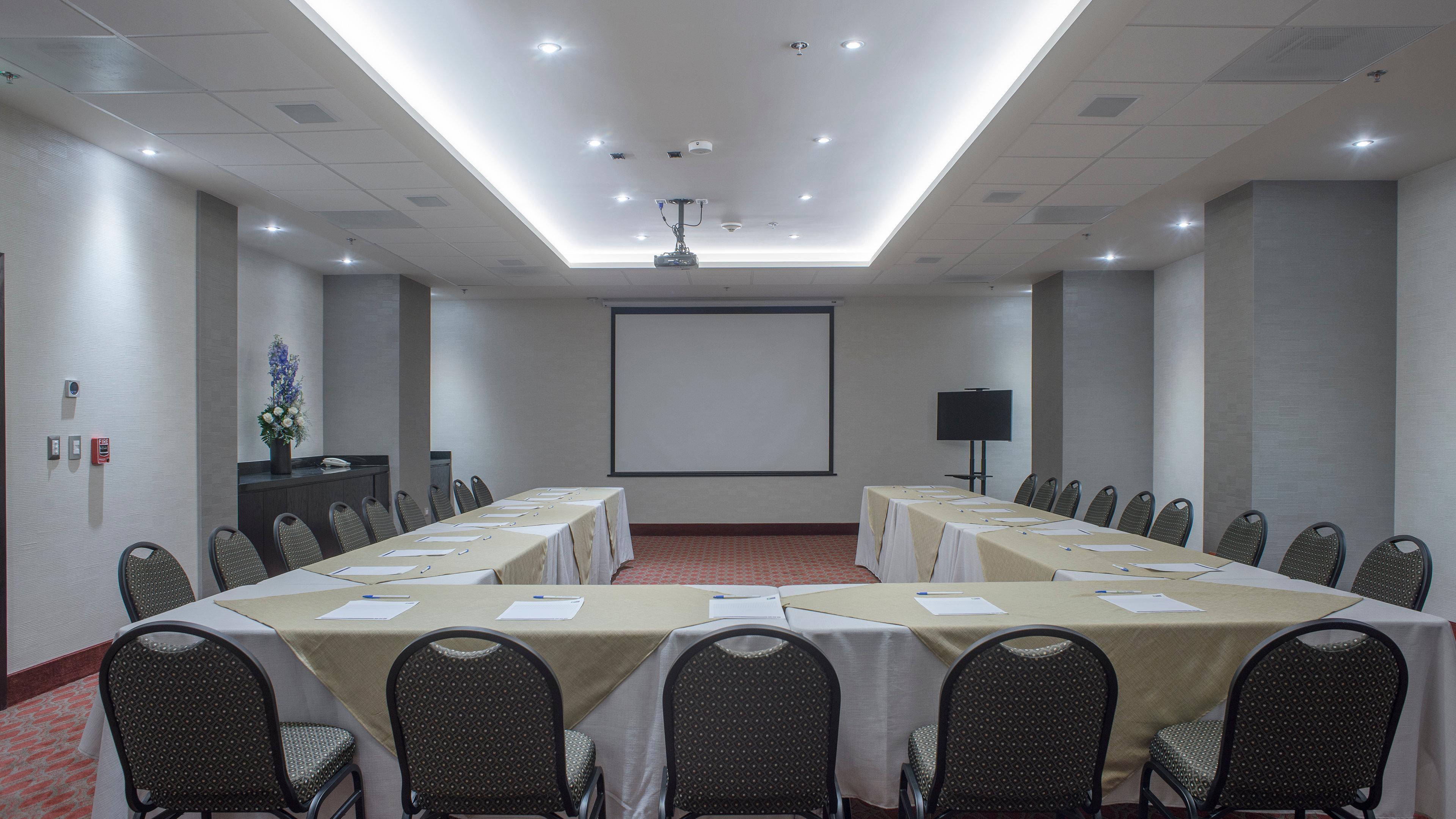 Holiday Inn Express & Suites Chihuahua Juventud By Ihg Exterior foto